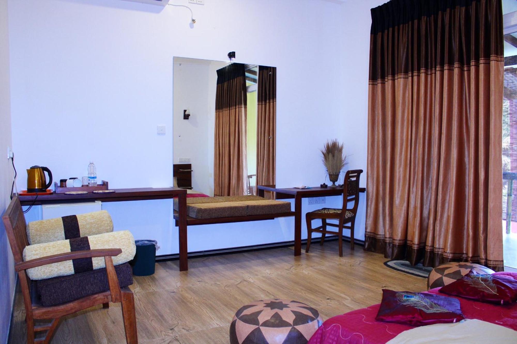 Raj Mahal Inn Wadduwa Eksteriør bilde