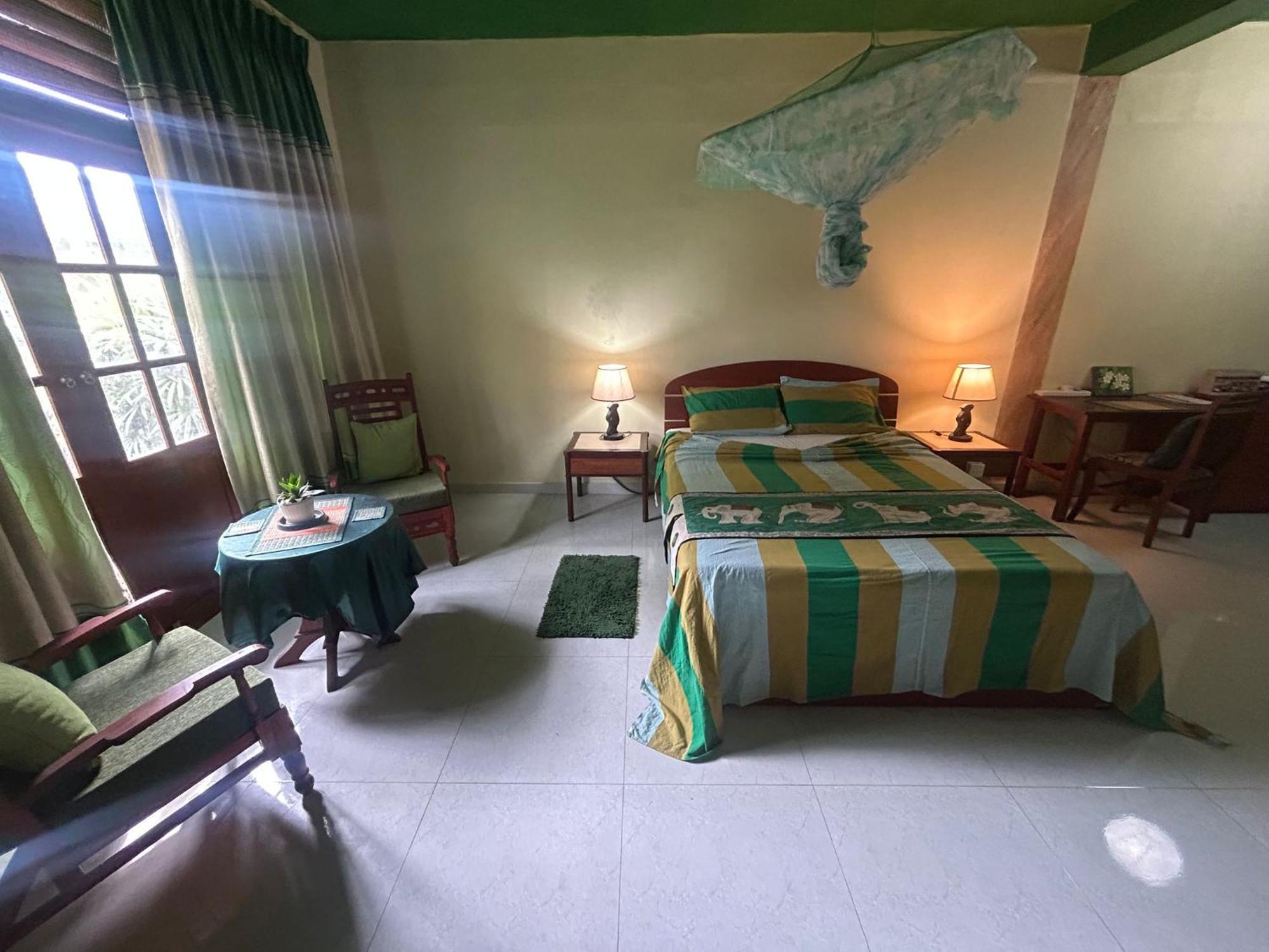 Raj Mahal Inn Wadduwa Eksteriør bilde
